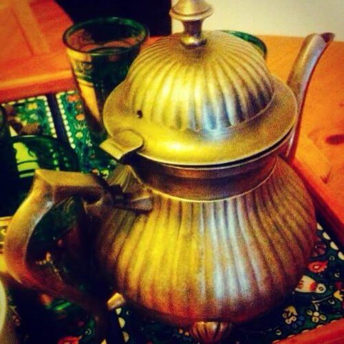 Mint Tea: Types, Benefits, Side Effects & How to Enjoy It
